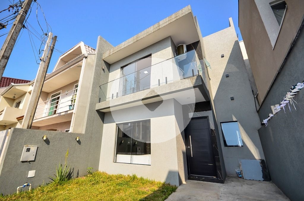 Sobrado 3 Quartos com Terraço e Ofurô  Campo Comprido, Curitiba