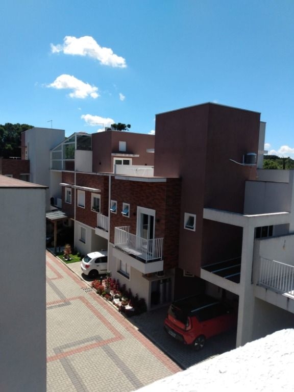 Sobrado com 3 quartos s 01 suíte para alugar, 168 m  por R  5....