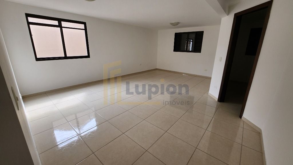 Sobrado com 3 dormitórios à venda, 221 m   - Mossunguê - Curit...