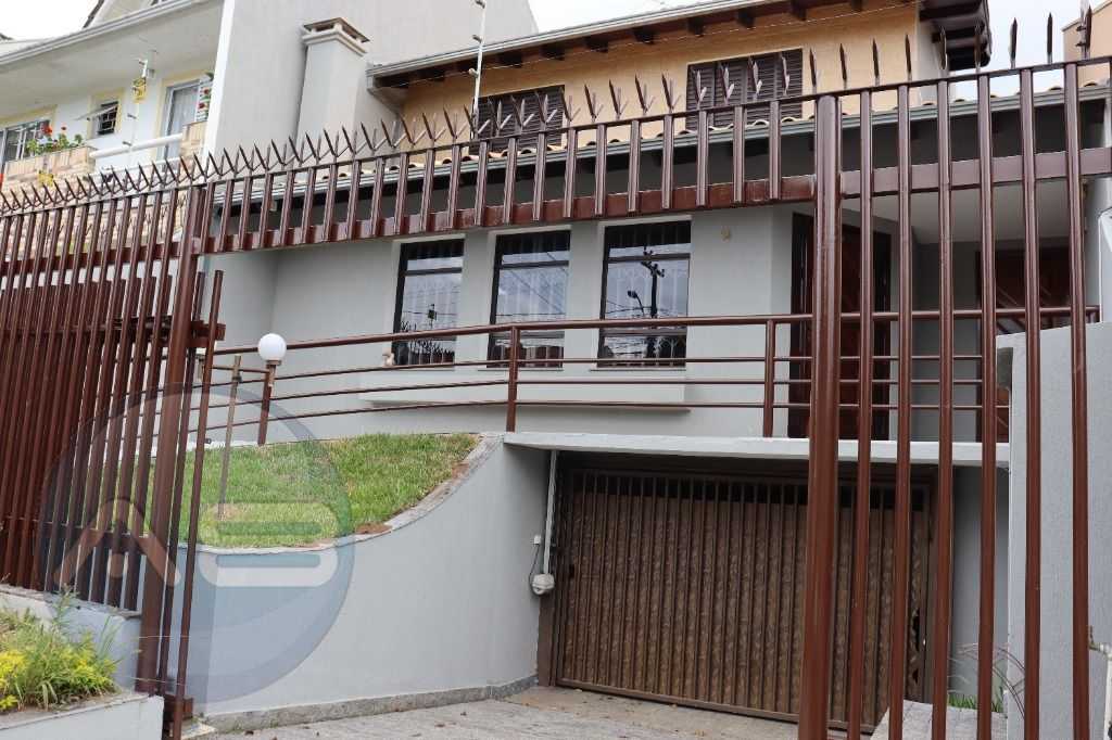 Sobrado com 3 dormitórios à venda, 221 m   - Mossunguê - Curit...