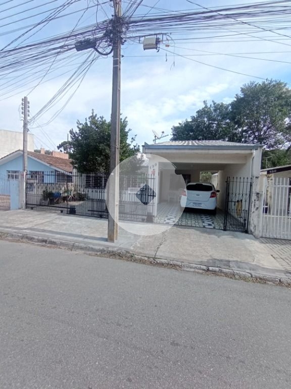 Casa 3 Quartos com Churrasqueira  Conjunto Itatiaia, CIC Curi...