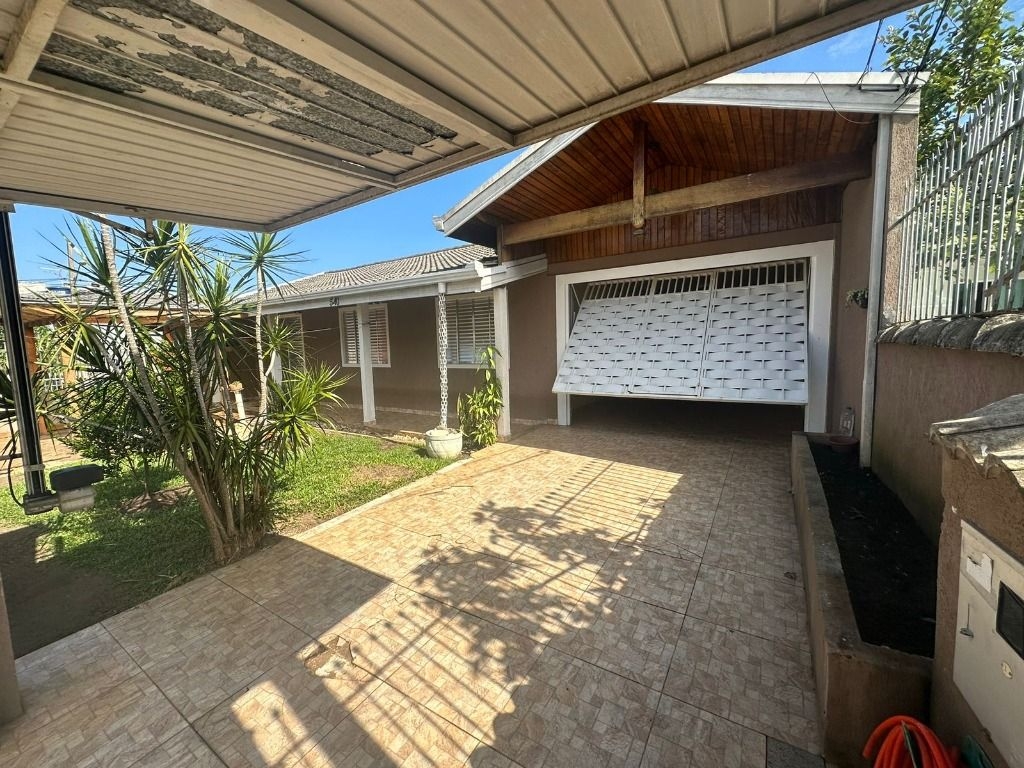 Casa com 3 quartos para locação, 200 m² por R$ 3.500/mês, Camp...