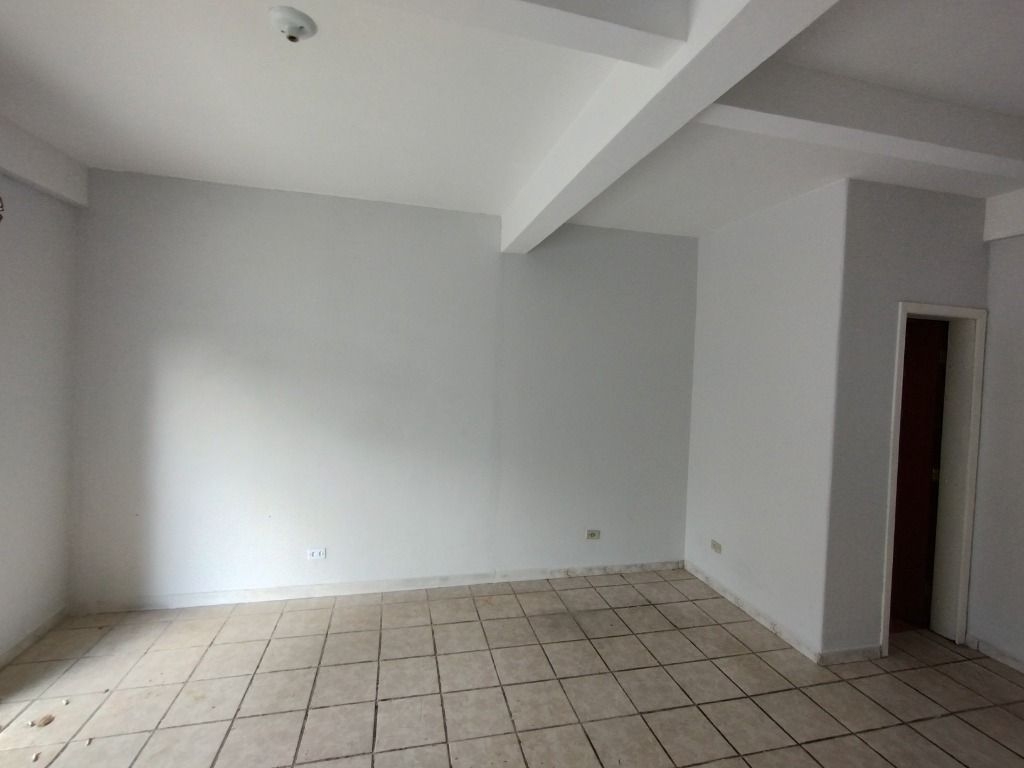 Loja para alugar, 25 m  por R  1.100 mês - Orleans - Curitiba PR