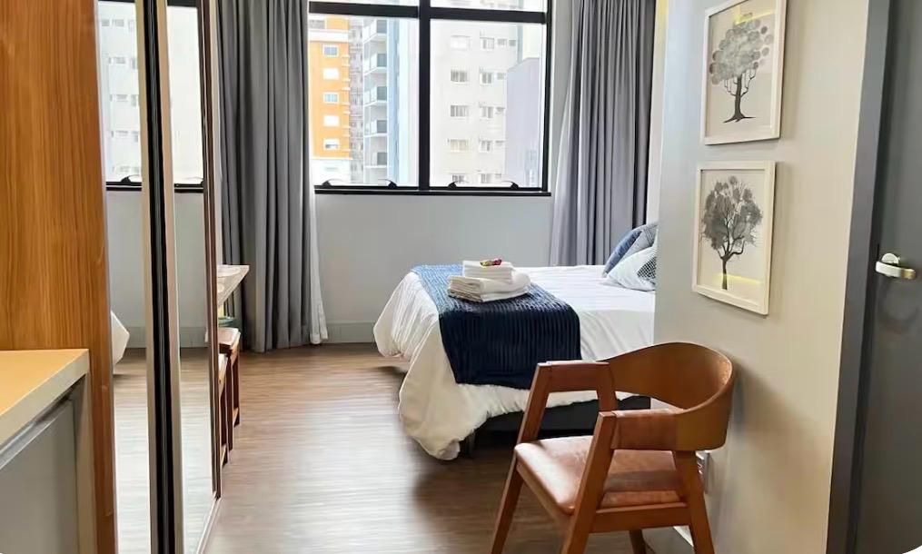 Apartamento studio mobiliado, andar alto, linda vista, à venda...