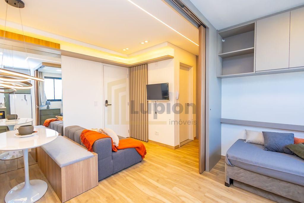 Apartamento mobiliado, 2 dormitórios à venda, Centro, CURITIBA...