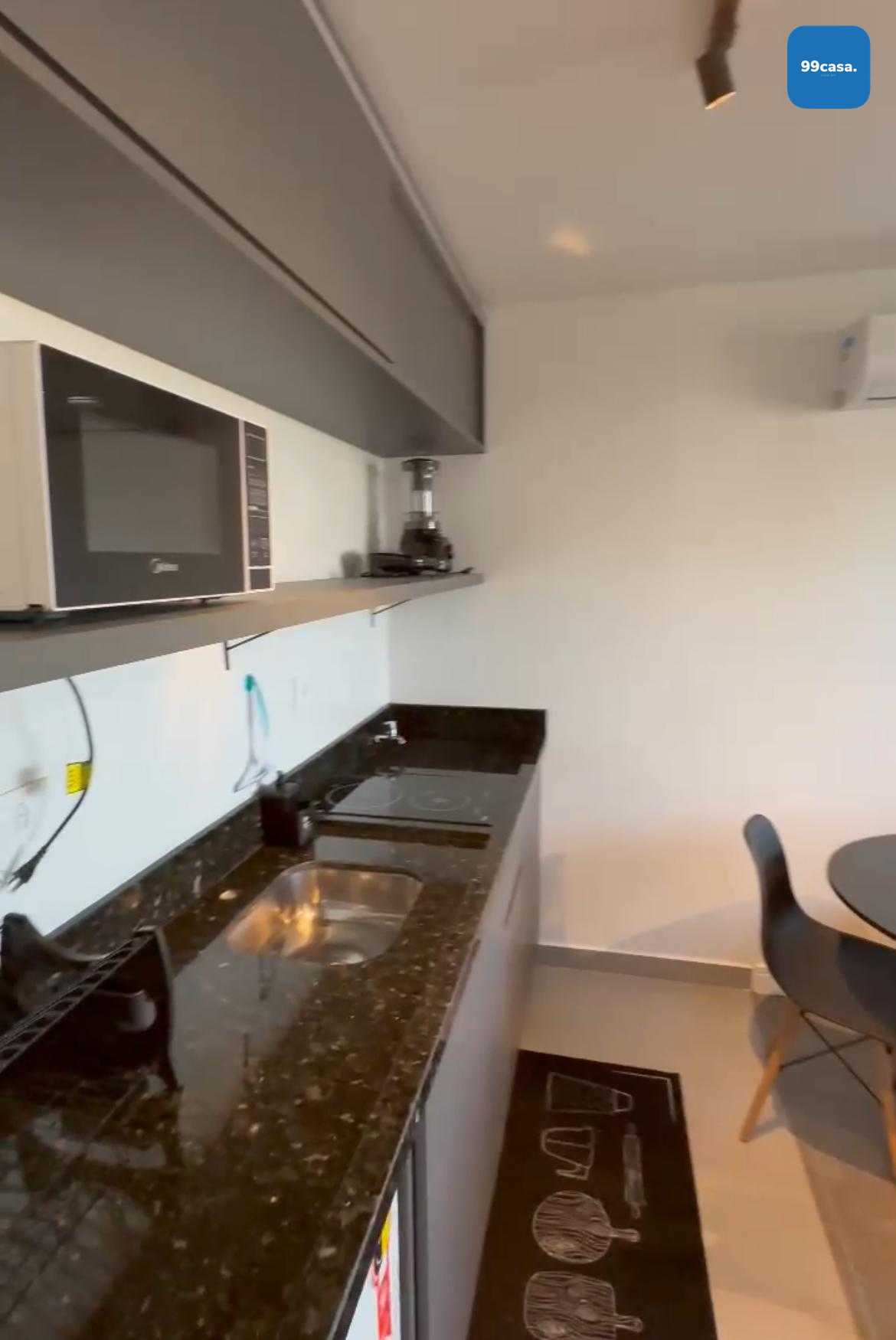 Apartamento à venda, mobiliado, com vaga, Centro, CURITIBA - PR