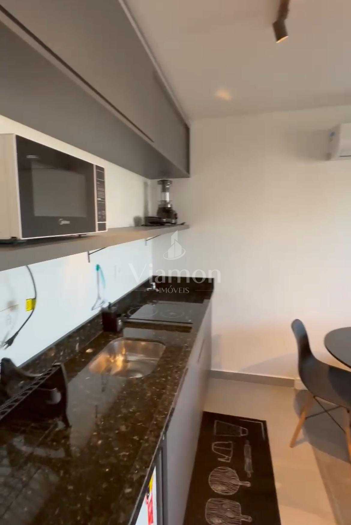 Apartamento à venda, mobiliado, com vaga, Centro, CURITIBA - PR