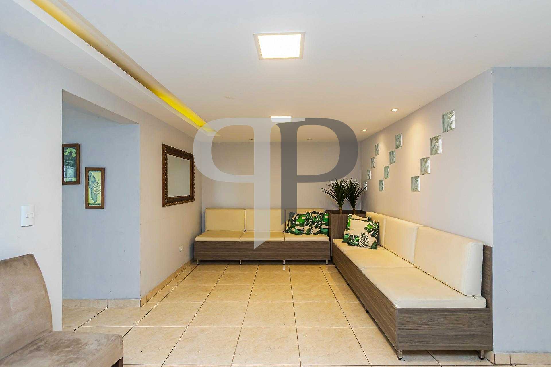 SOBRADO TRIPLEX À VENDA EM SÃO JOSÉ DOS PINHAIS, 220 M2, 2 SUÍ...