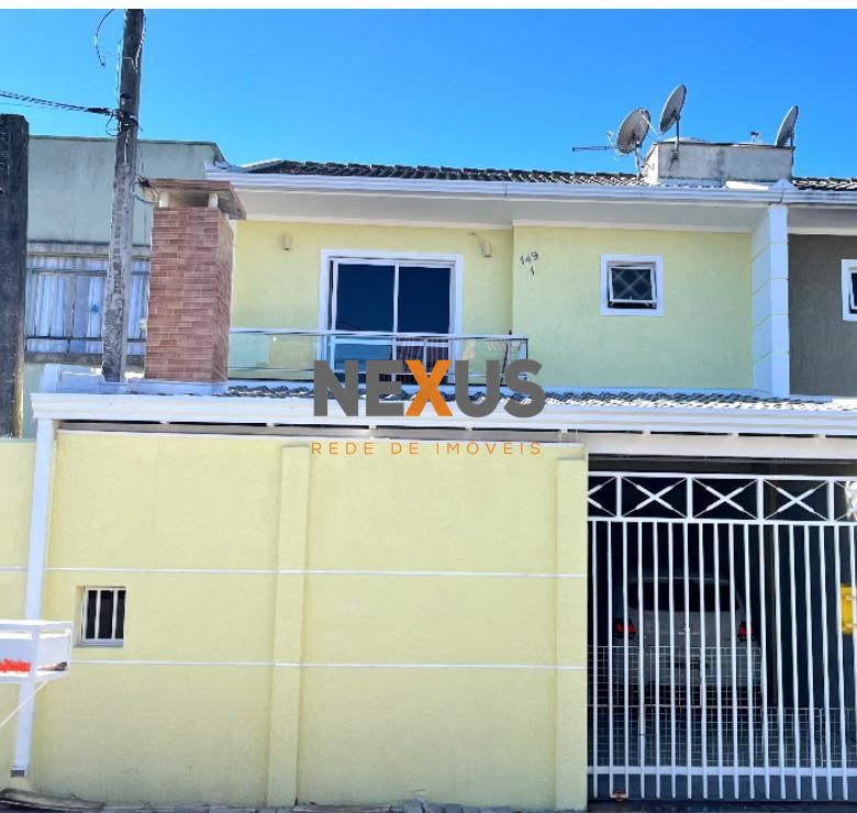 Sobrado com 3 dormitórios, sendo 1 suíte à venda, 114 m² por R...