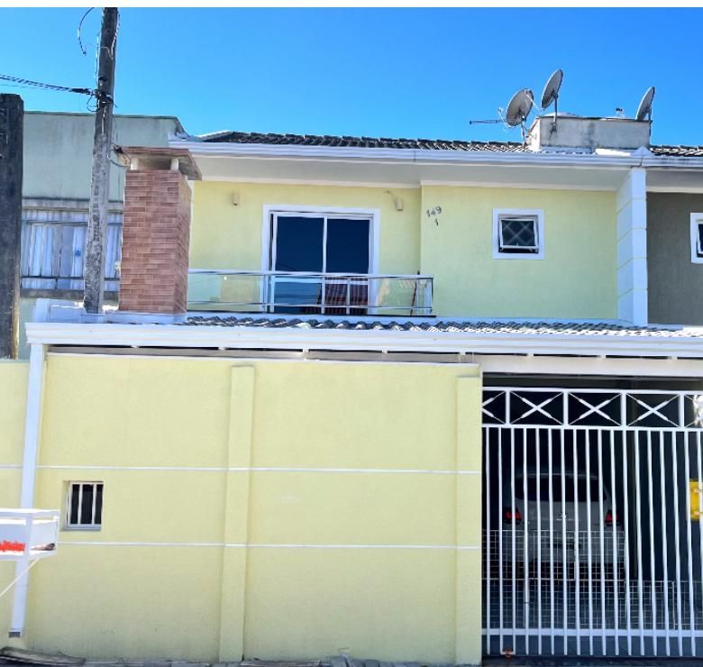 Sobrado com 3 dormitórios, sendo 1 suíte à venda, 114 m² por R...