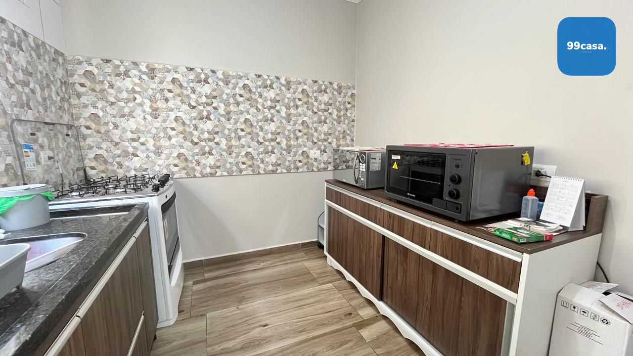 Sobrado com 3 dormitórios, sendo 1 suíte à venda, 114 m² por R...