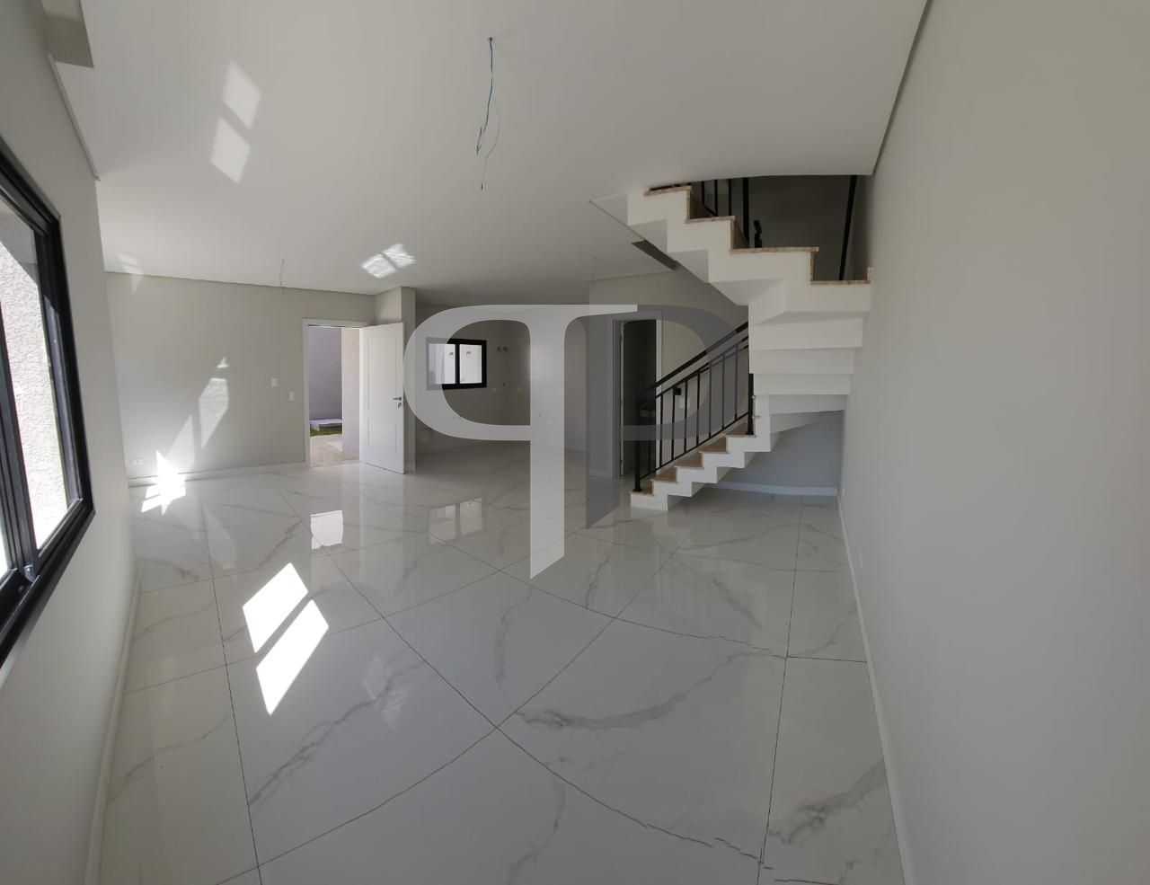 Triplex com 3 dormitórios, sendo 1 suíte à venda, 132 m² por R...