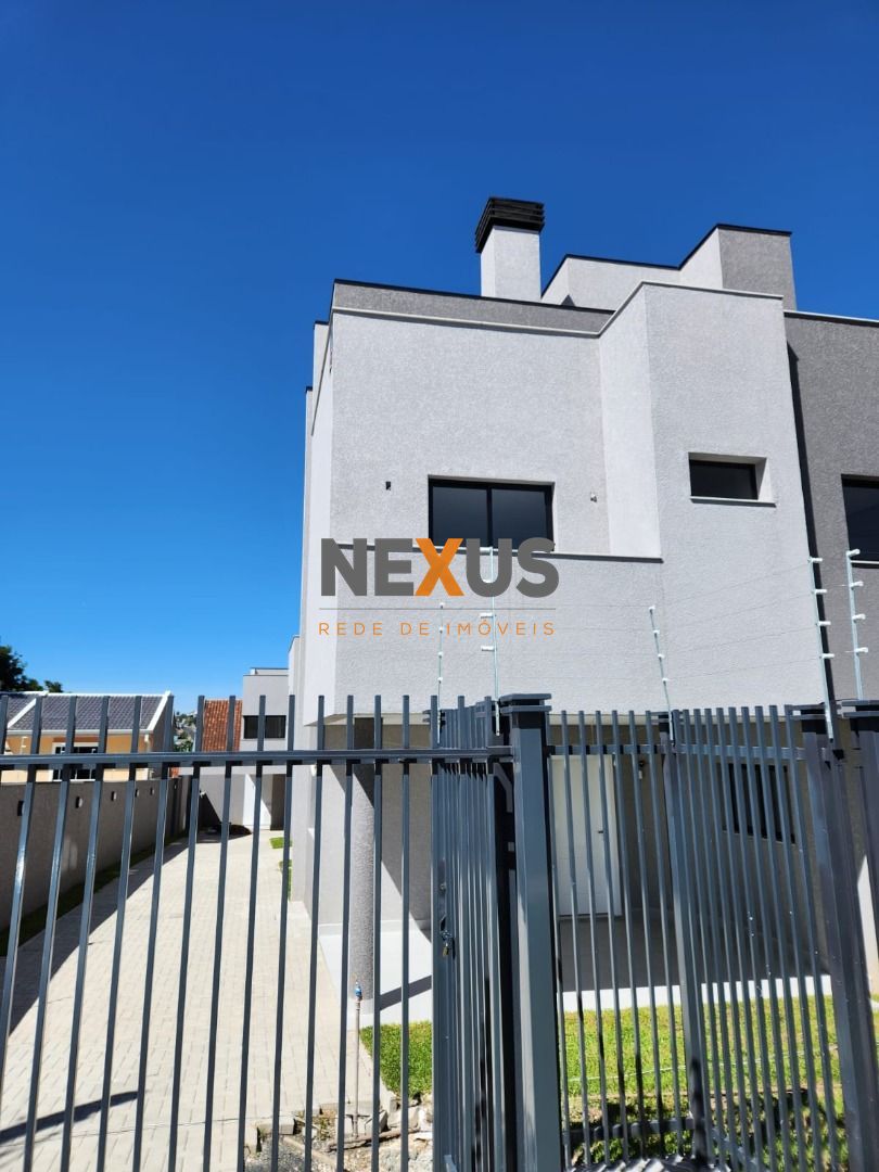 Triplex com 3 dormitórios, sendo 1 suíte à venda, 132 m² por R...