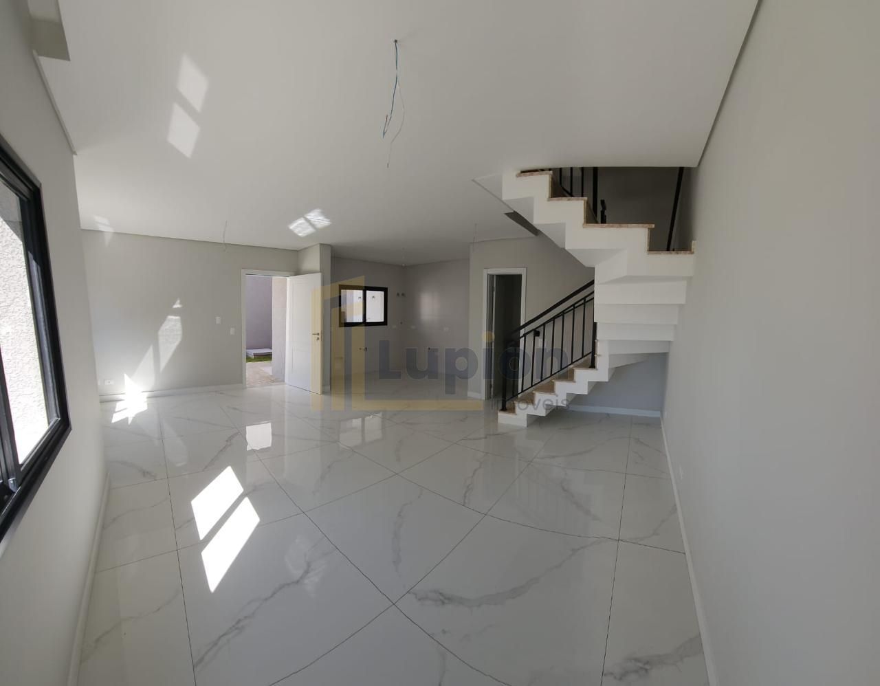 Sobrado novo com terraço, 3 dormitórios à venda, 130 m² por R$...