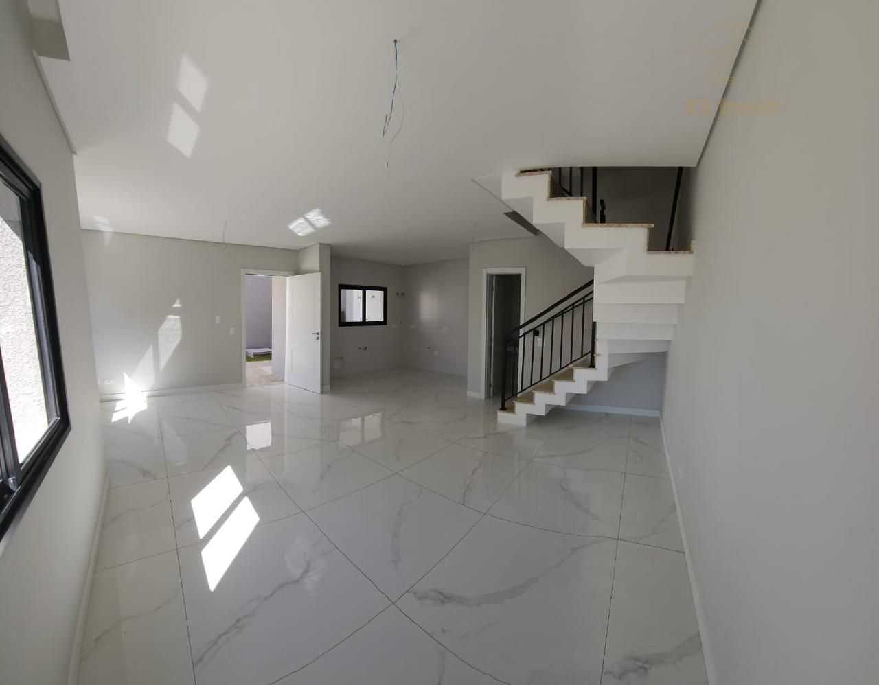 Sobrado novo com terraço, 3 dormitórios à venda, 130 m² por R$...