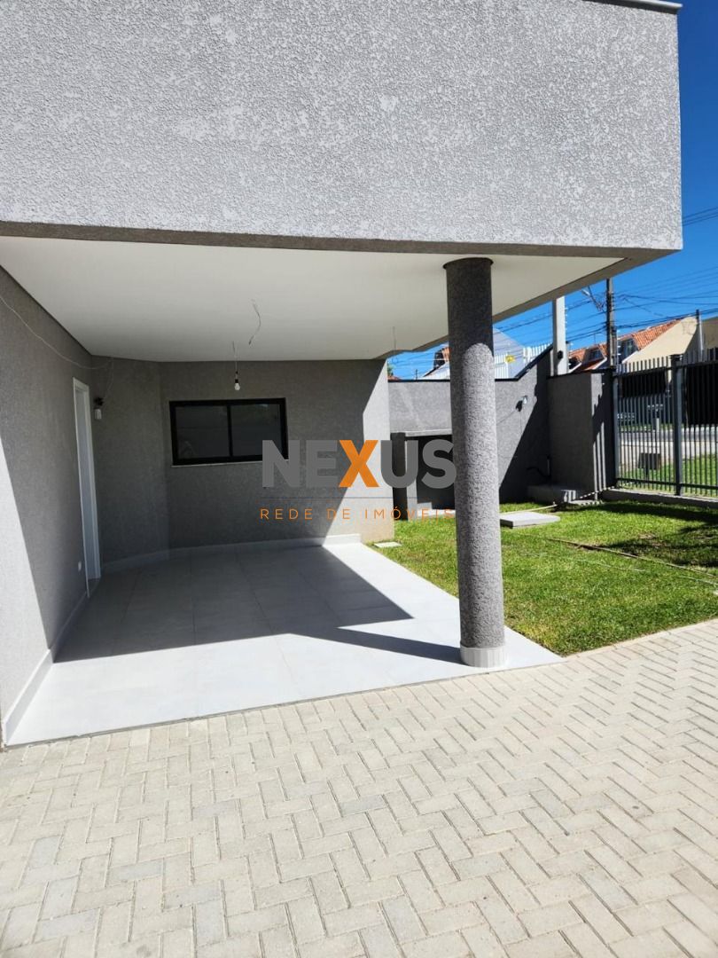 Sobrado novo com terraço, 3 dormitórios à venda, 130 m² por R$...