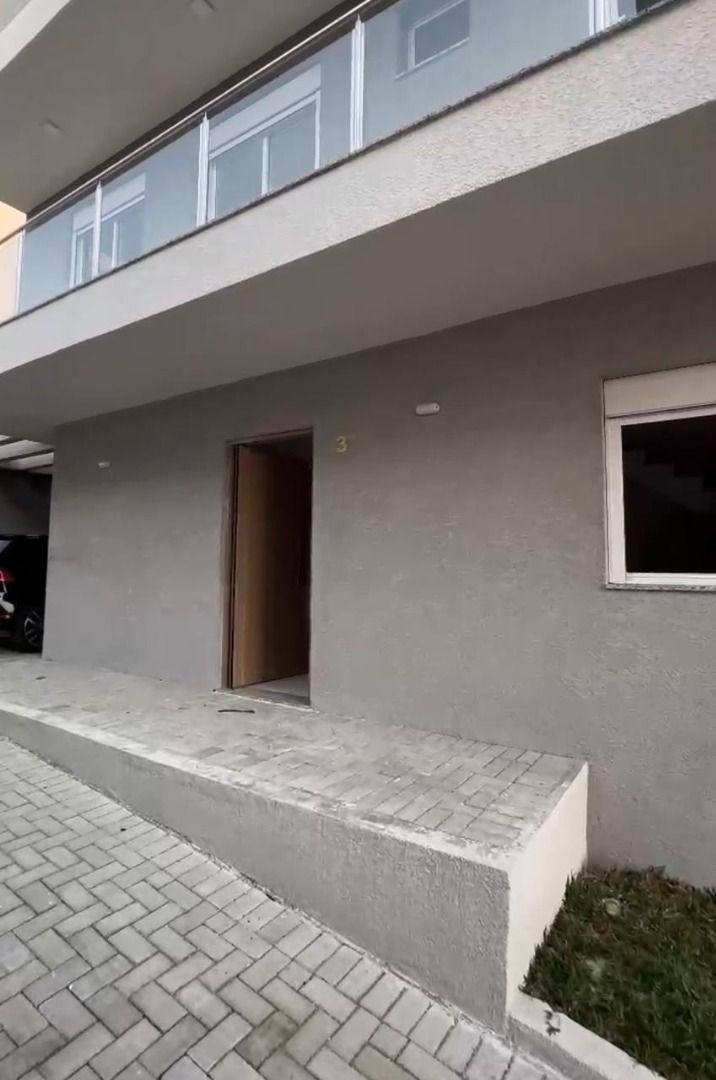 Sobrado com 3 dormitórios, sendo 1 suíte  à venda, 115 m² por ...