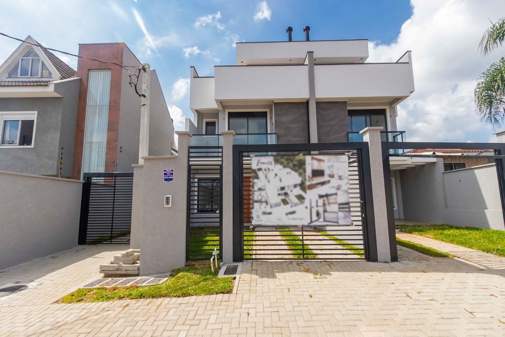 TRIPLEX EM SANTA FELICIDADE COM 3 DORMITÓRIOS, SENDO 1 SUÍTE E...