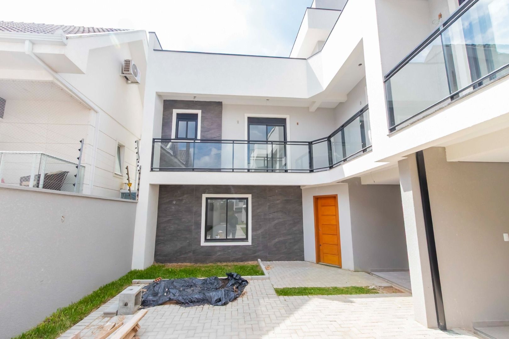 TRIPLEX EM CONDOMÍNIO, 3 DORMITÓRIOS SENDO 1 SUÍTE, 2 VAGAS E ...