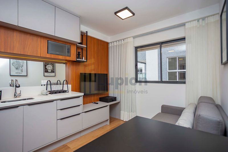 Apartamento, lindo, com 1 dormitório à venda por R$ 420.000 - ...