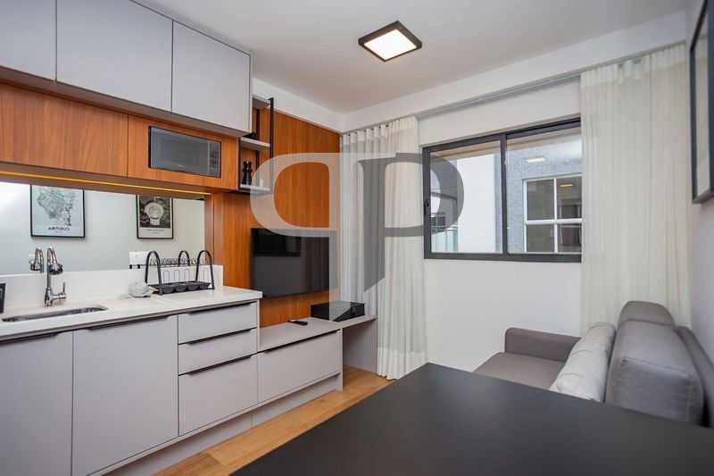 Apartamento, lindo, com 1 dormitório à venda por R$ 420.000 - ...