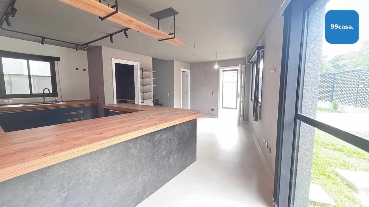 Sobrado com quintal, 3 dormitórios à venda, 120 m² por R$ 770....