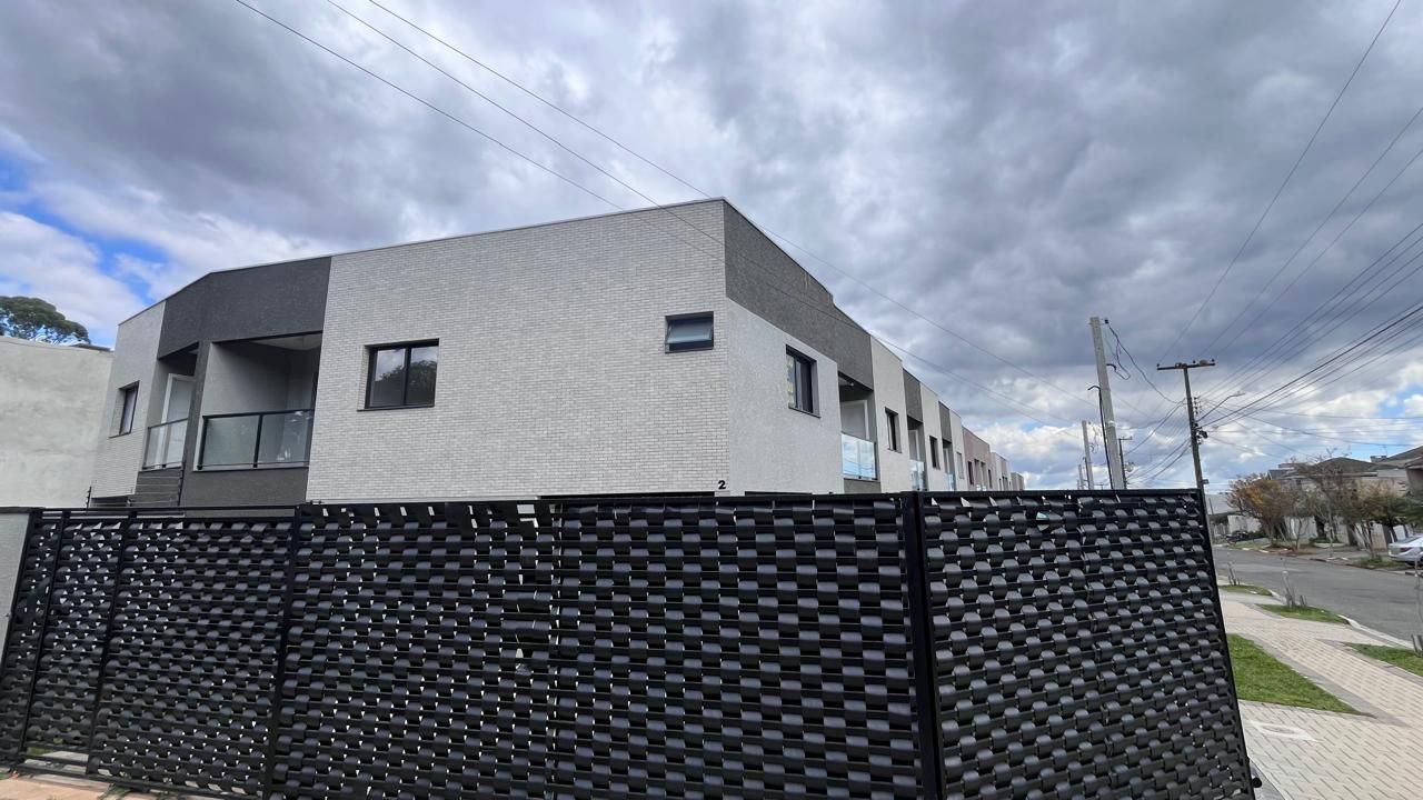 Sobrado com quintal, 3 dormitórios à venda, 120 m² por R$ 770....