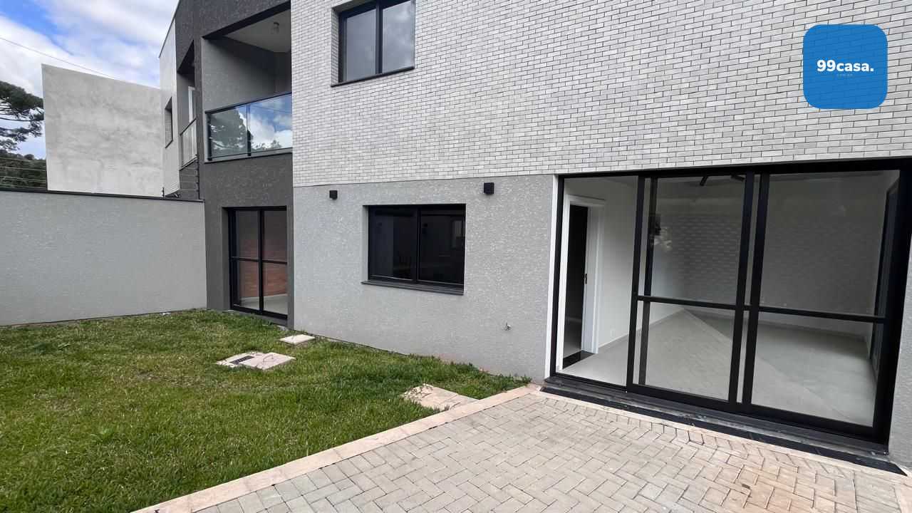 Sobrado com quintal, 3 dormitórios à venda, 120 m² por R$ 770....