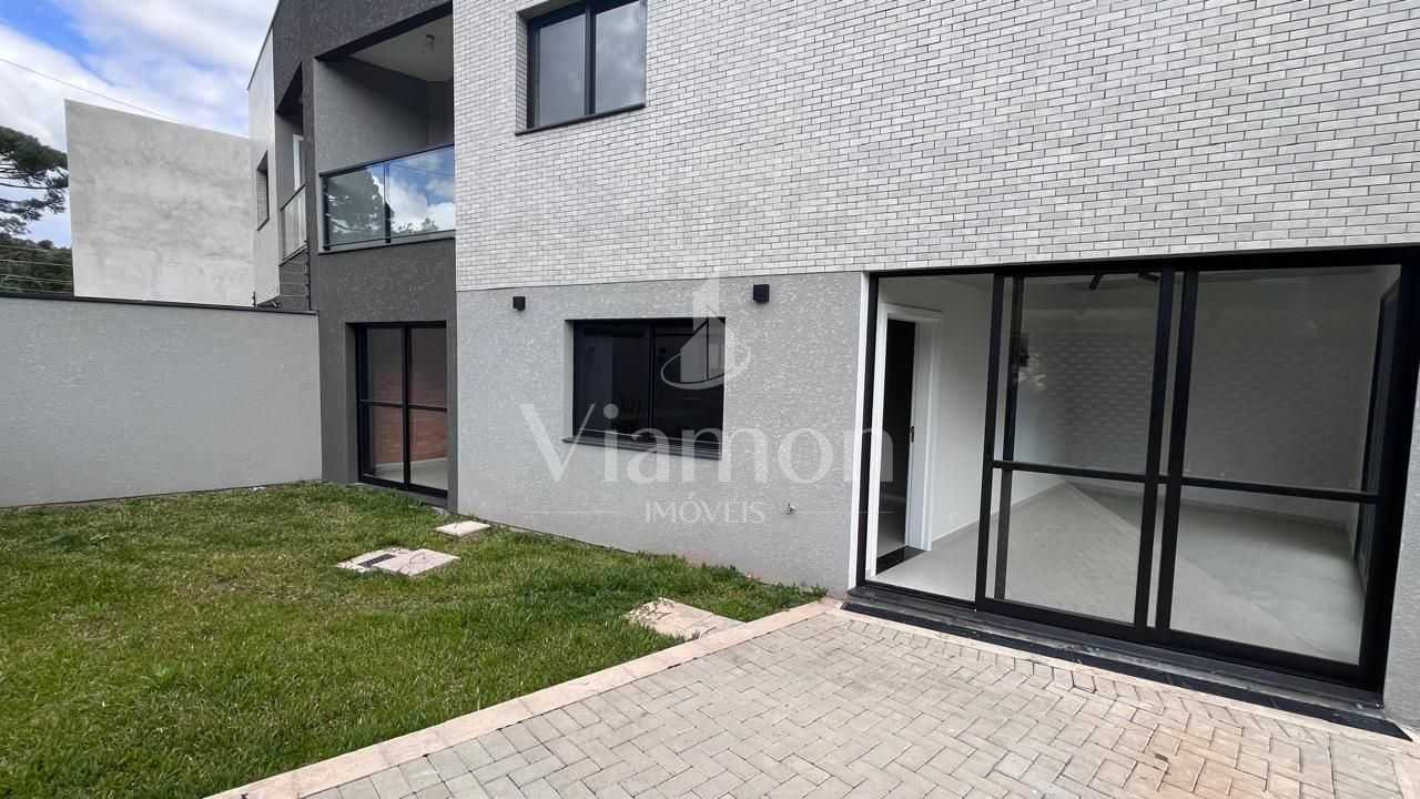 Sobrado com quintal, 3 dormitórios à venda, 120 m² por R$ 770....