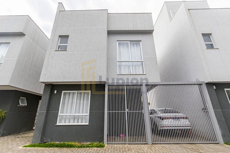 Sobrado com 3 dormitórios à venda, 91 m², sendo 1 suíte com cl...