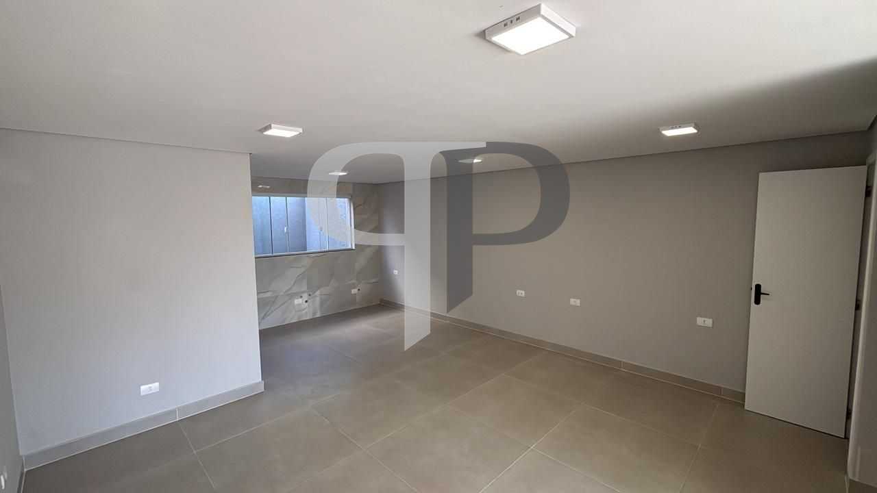 Sobrado com 3 dormitórios, sendo 1 suíte à venda, 102 m² por R...