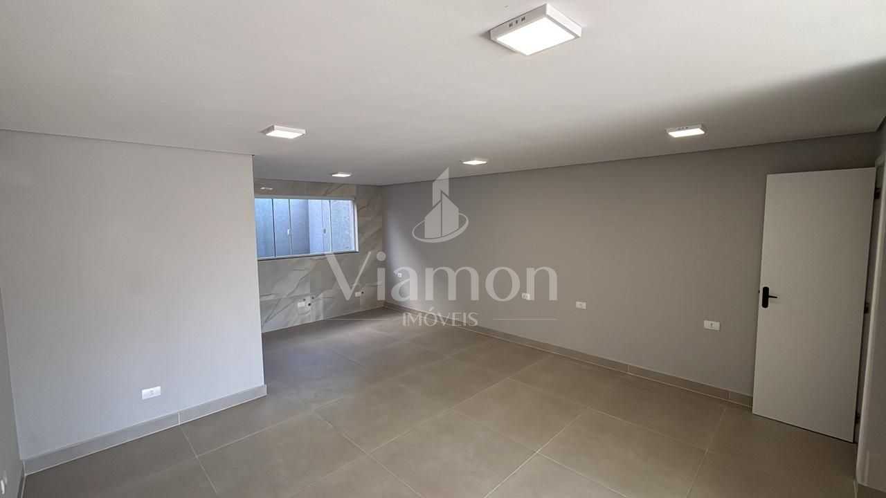 Sobrado com 3 dormitórios, sendo 1 suíte à venda, 102 m² por R...