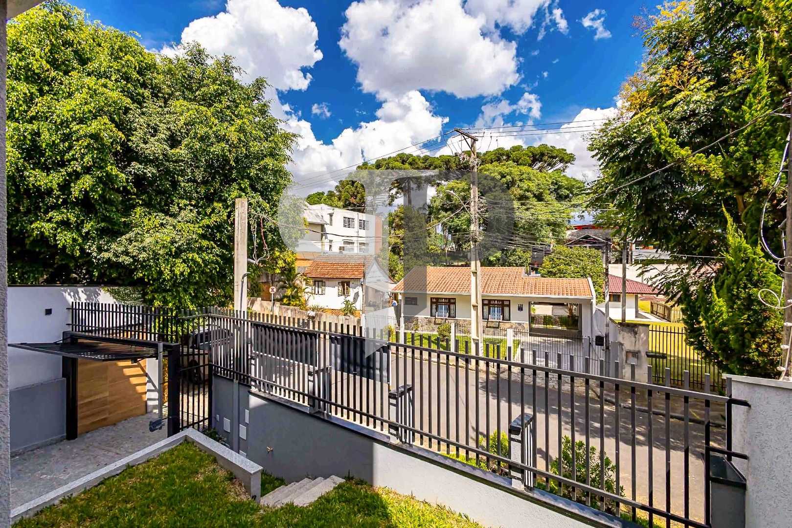 Sobrado com 3 suítes e terraço à venda, 246 m² por R$ 1.490.00...
