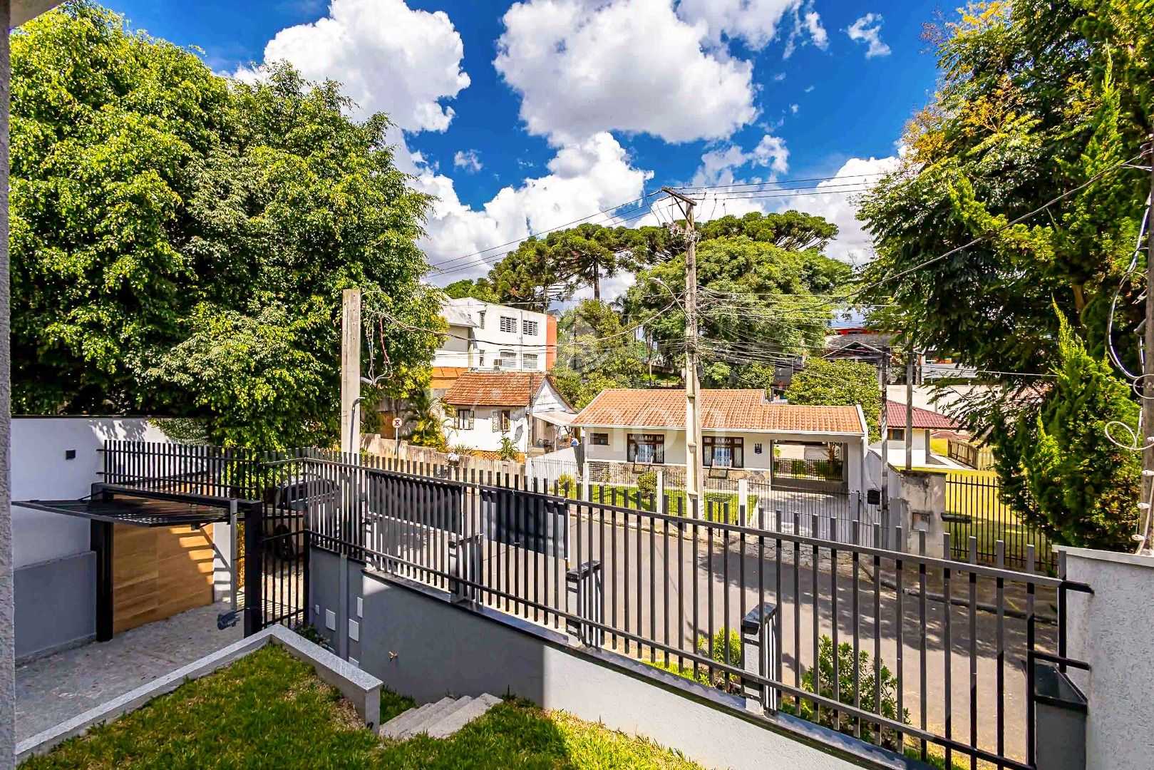 Sobrado com 3 suítes e terraço à venda, 246 m² por R$ 1.490.00...