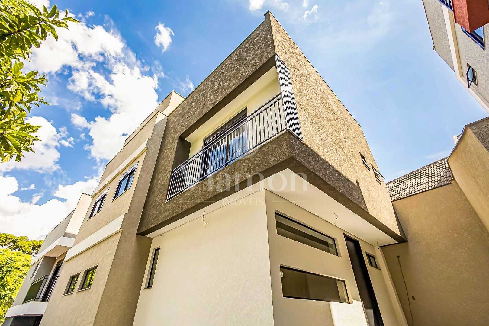 Casa maravilhosa com três pavimentos e 3 dormitórios, sendo 1 ...