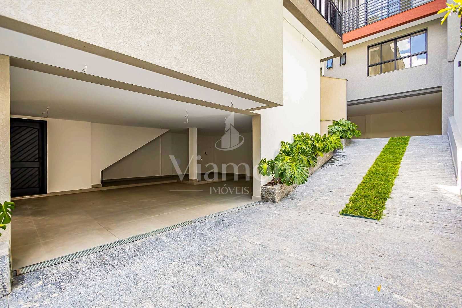 Casa maravilhosa com três pavimentos e 3 dormitórios, sendo 1 ...