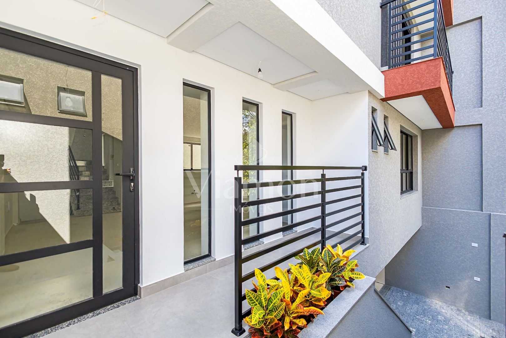 Sobrado com 2 suítes à venda, 254 m² por R$ 1.570.000 - Ahú - ...
