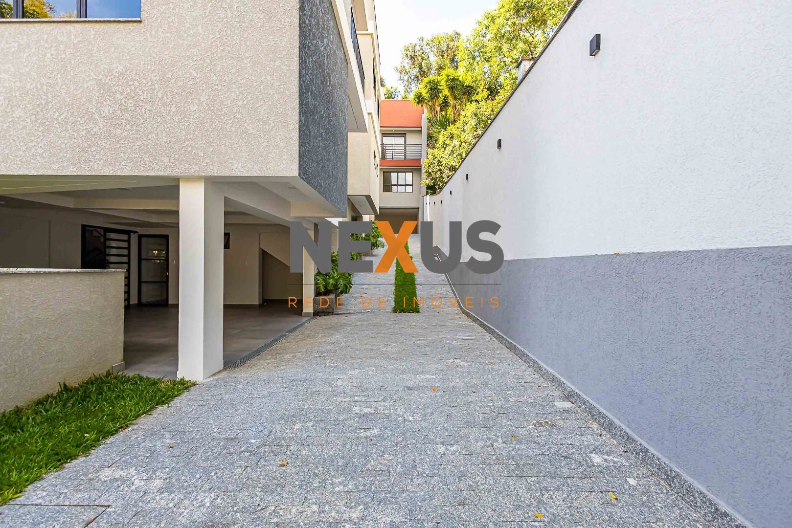 Sobrado com 2 suítes à venda, 254 m² por R$ 1.570.000 - Ahú - ...