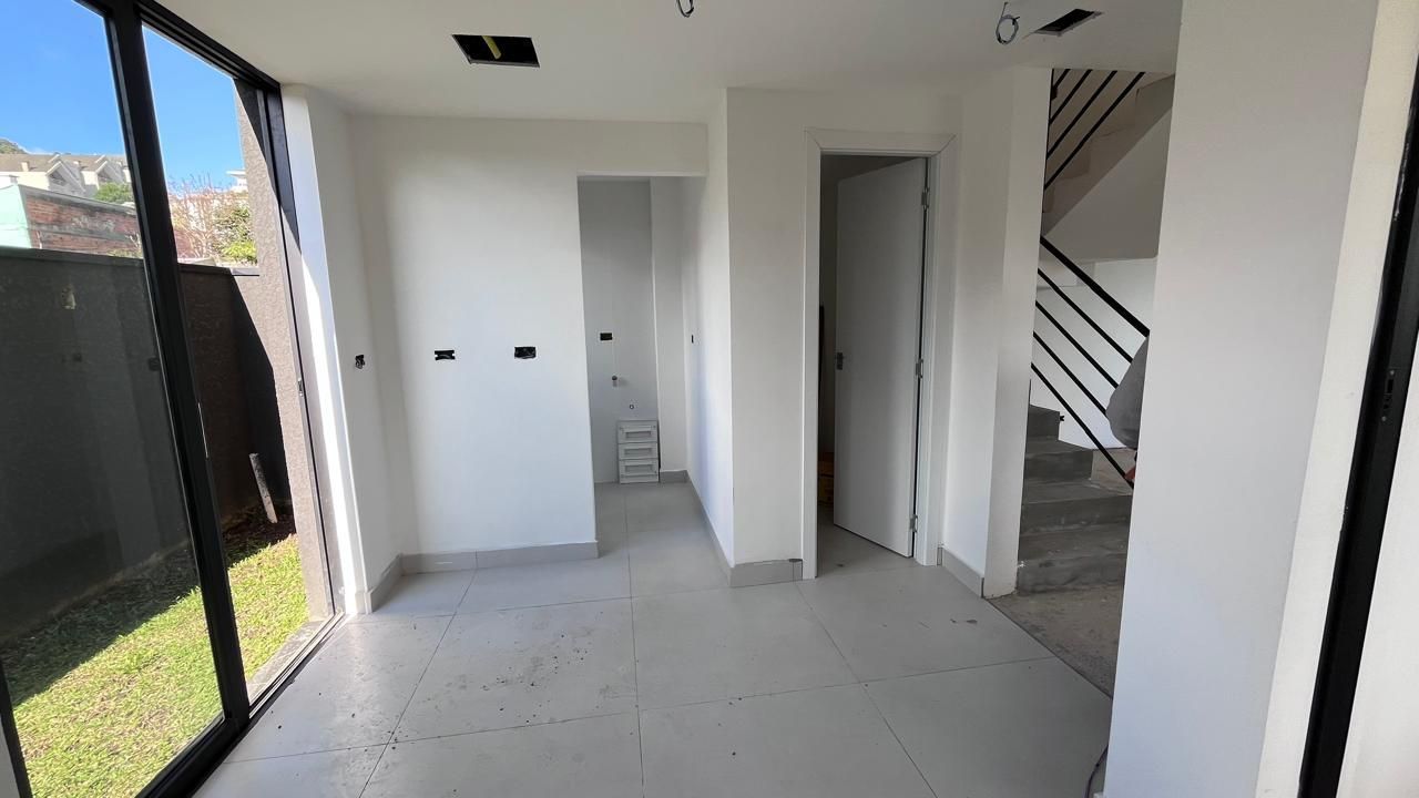 Sobrado com amplo terraço e 3 suítes à venda, 155 m² por R$ 1....