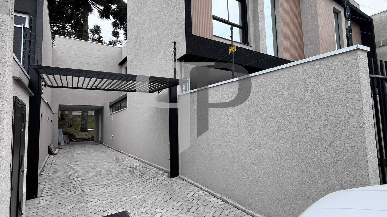 Sobrado com 3 suítes, 5 vagas à venda, 168 m² por R$ 1.250.000...