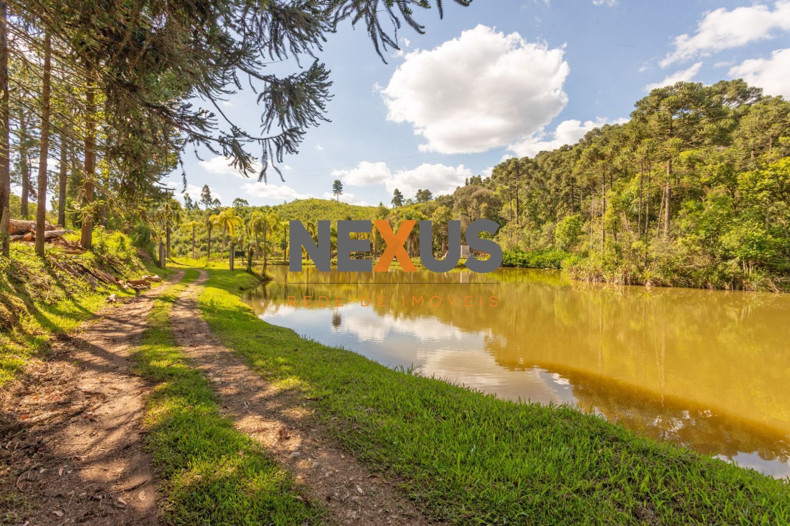 Chácara à venda, 110456 m² por R$ 730.000,00 - Campo Magro - C...