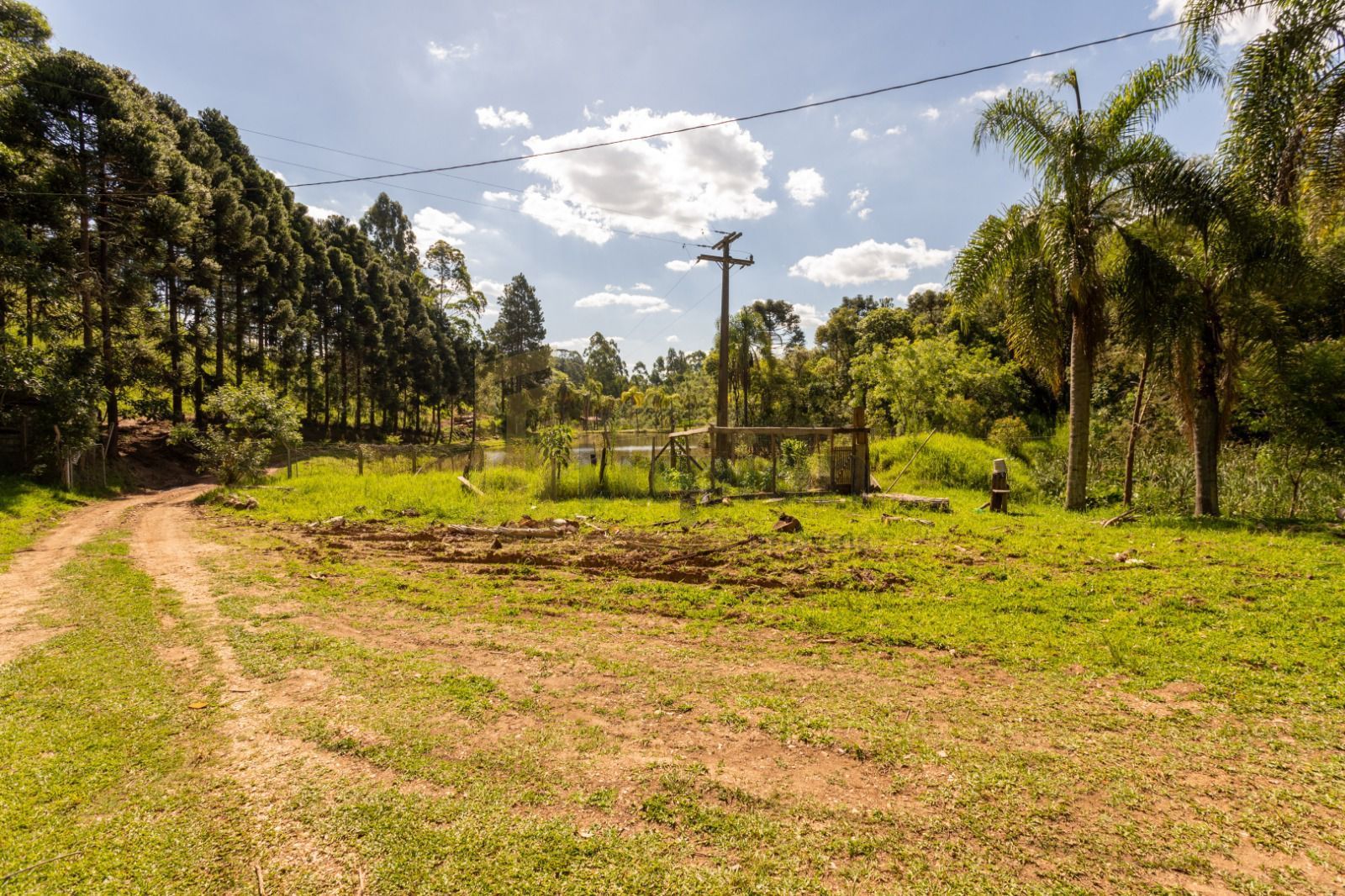 Chácara à venda, 110456 m² por R$ 730.000,00 - Campo Magro - C...