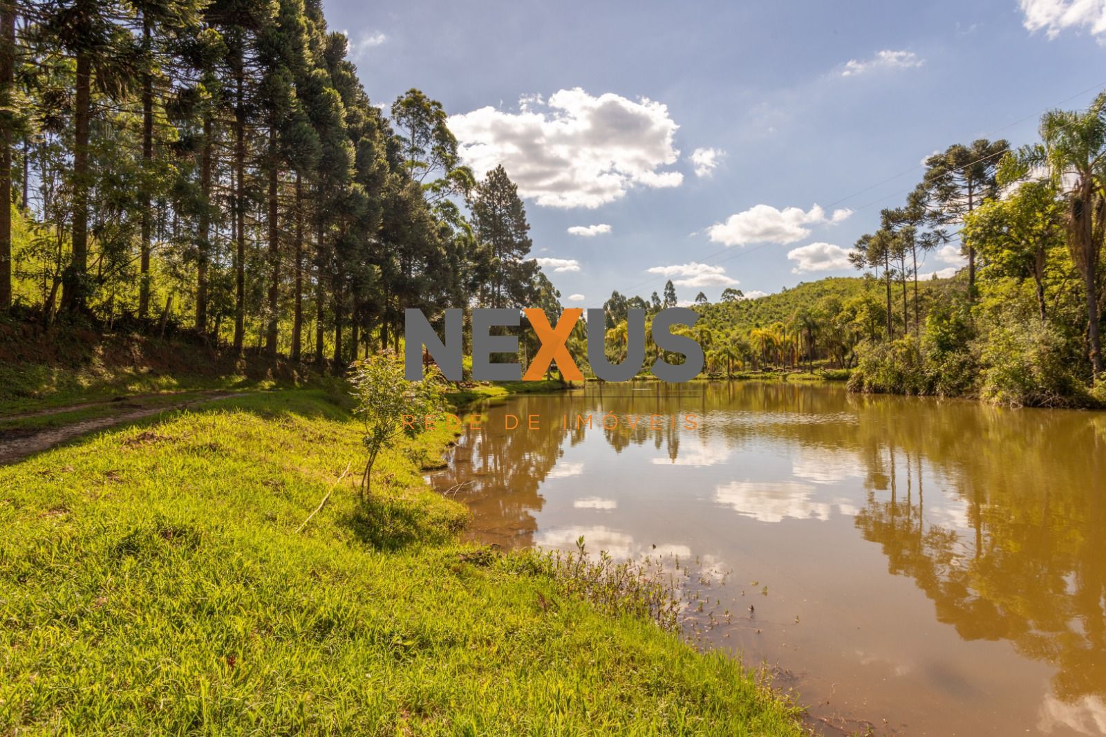 Chácara à venda, 110456 m² por R$ 730.000,00 - Campo Magro - C...