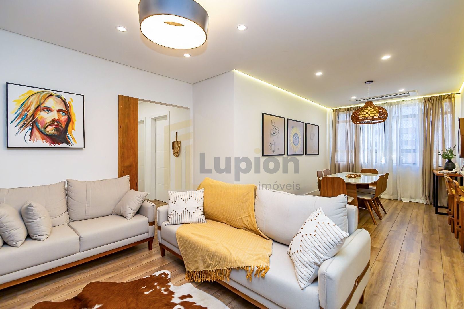 Apartamento reformado e mobiliado com 3 dormitórios à venda, 1...