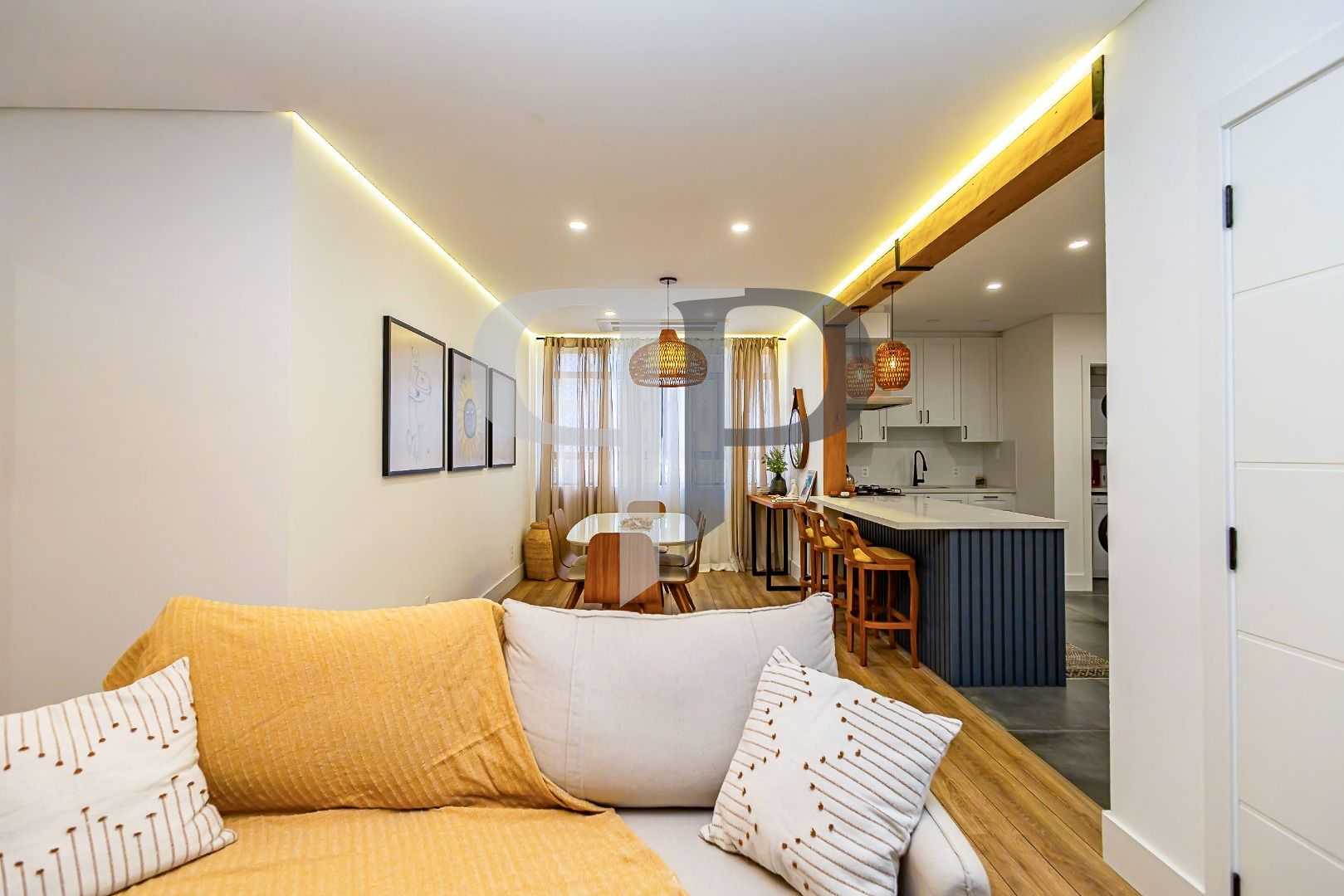Apartamento reformado e mobiliado com 3 dormitórios à venda, 1...