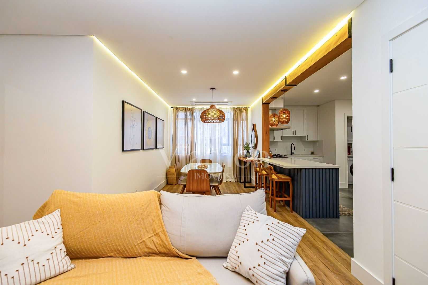 Apartamento reformado e mobiliado com 3 dormitórios à venda, 1...