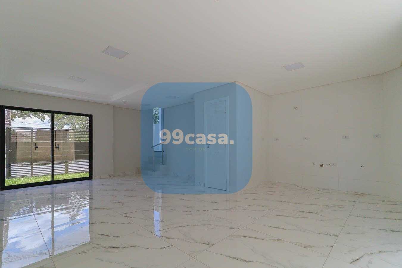 Sobrado à venda 3 Quartos, no pinheirinho, CURITIBA - PR