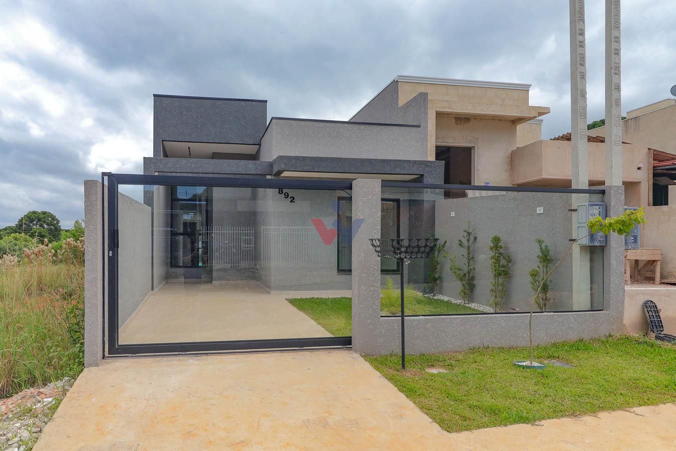 Casa Moderna com Piscina e Pé-Direito Alto no Jardim Brasil - ...