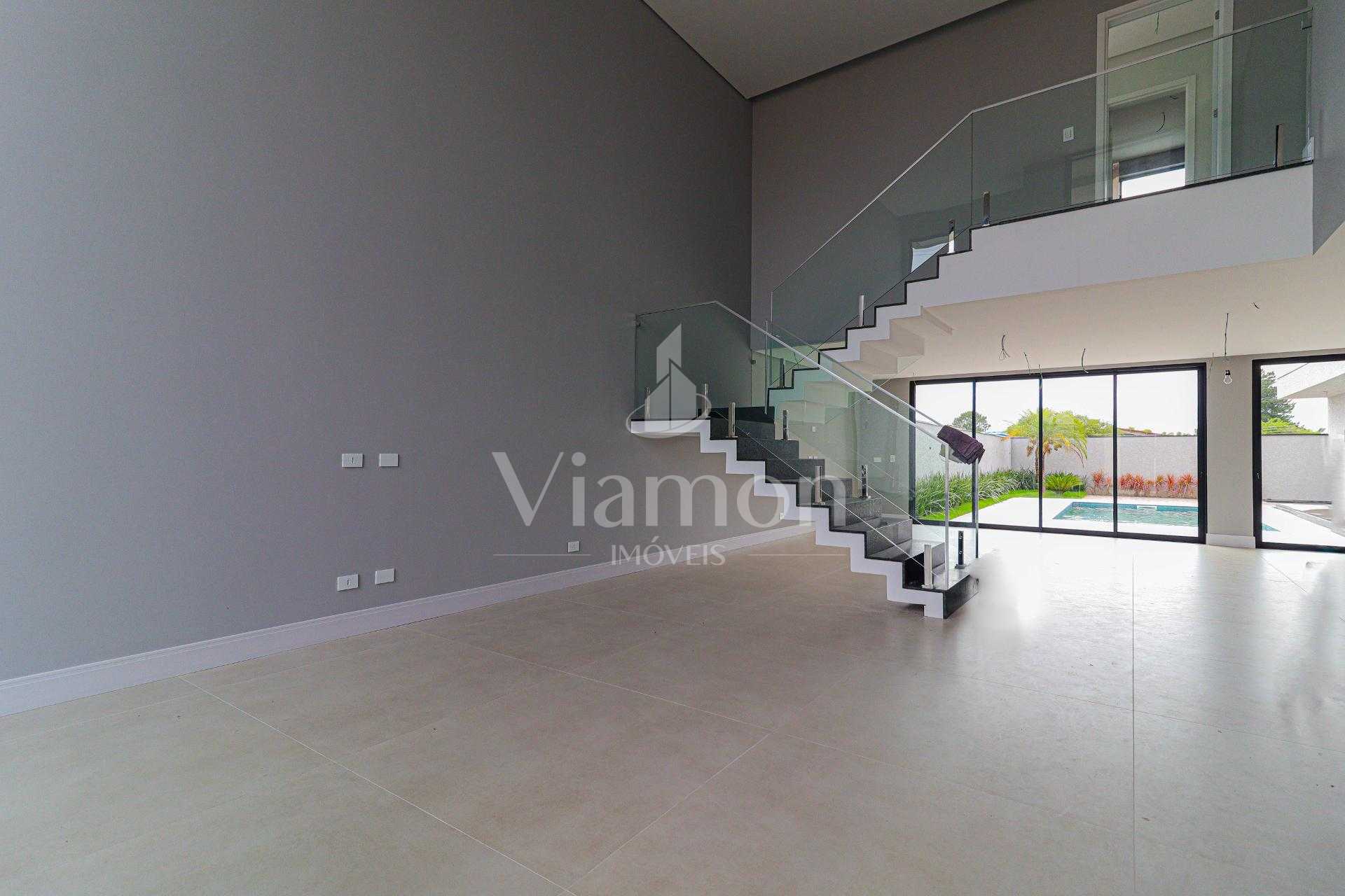 Sobrado de Alto Padrão com 4 Suítes e Piscina - Sustentável e ...