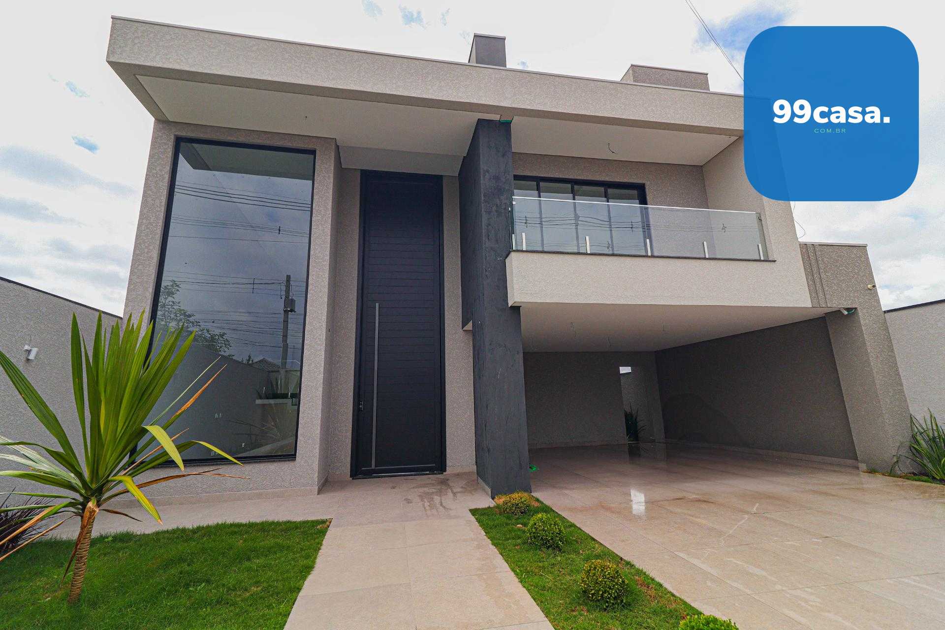 Sobrado de Alto Padrão com 4 Suítes e Piscina - Sustentável e ...